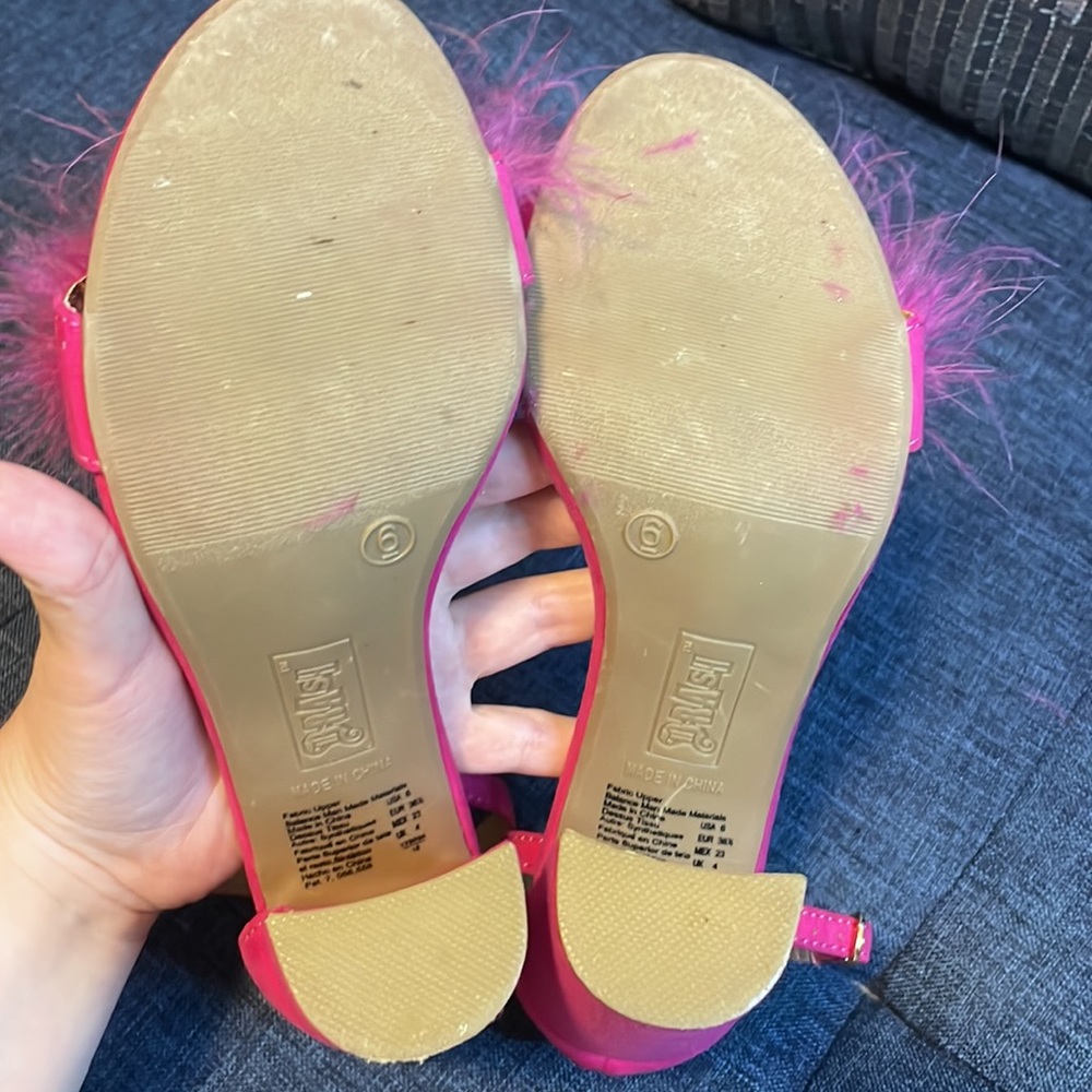 Pink feather suede shoes - Picture 4 of 4